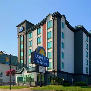 Hotel Days By Wyndham Centre St By The Falls **