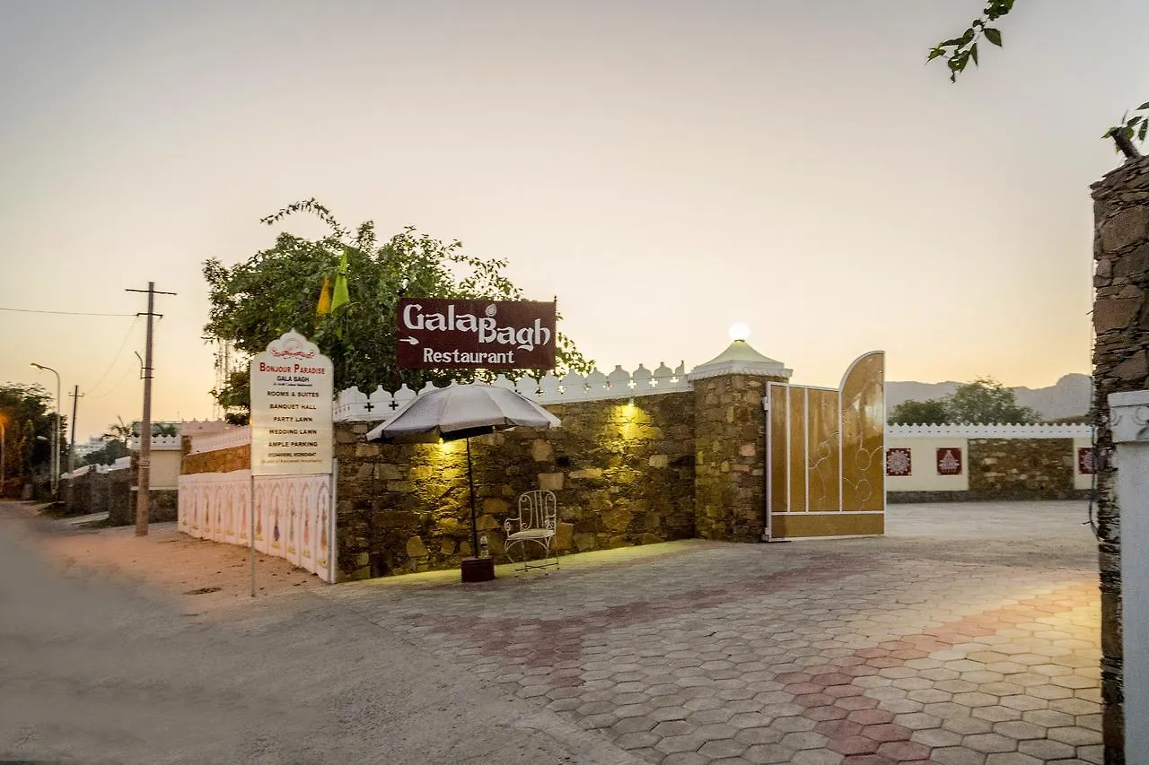 Bonjour Paradise Resort Udaipur Hotell